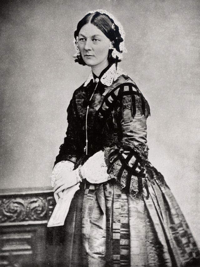 Florence_Nightingale_three_quarter_length.jpg