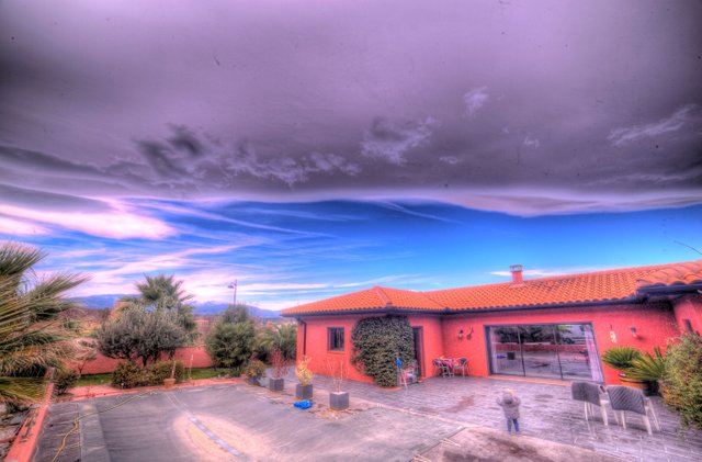 IMG_7548_49_50_tonemapped.jpg