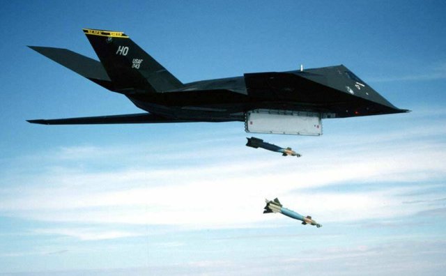 F-117 Nighthawk Bomber.jpg