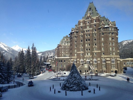 the-fairmont-banff-springs.jpg