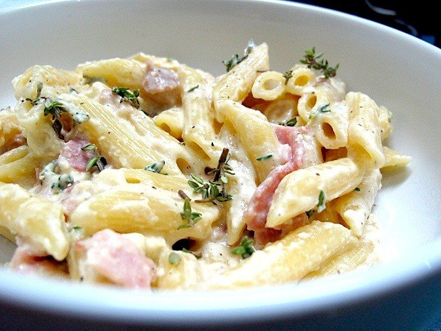 pasta-a-la-carbonara-con-pollo.jpg