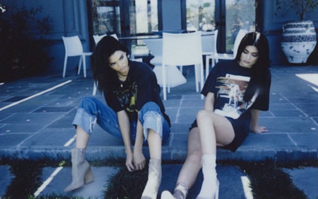 kendall-kylie-tupac-biggie-t-shirt.jpg