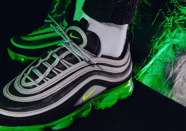 nike-vapormax-97-black-neon-release-date-4.jpg