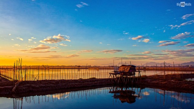 sunrise water reflection.jpg