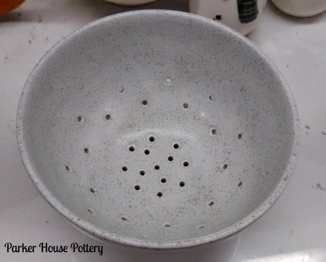 colander1.jpg