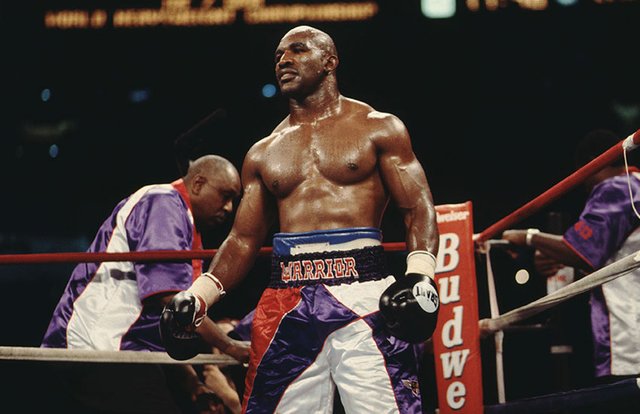 new-hall-of-famer-evander-holyfield-was-a-mamas-boy-and-is-glad-of-it.jpg