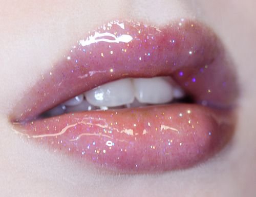 glossy-lips.jpg