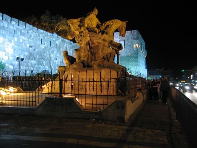 Damascus_citadel001.jpg