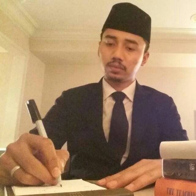 syarif hidayatui.jpg