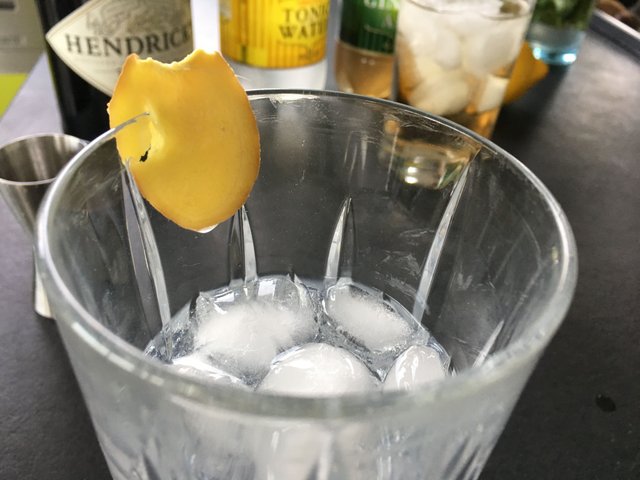 Gin Tonic on Steemit - A How To by Detlev (16).JPG