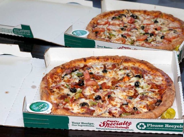 these-infamous-bitcoin-pizzas-are-now-worth-6-million.jpg