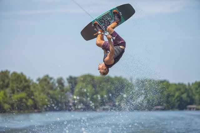 Mercruiser Wakeboard.jpg