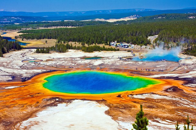 Yellowstone-National-Park.jpg