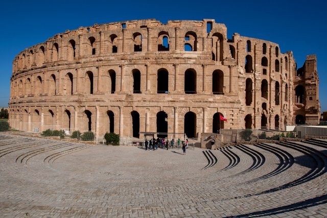 Amphitheatre_El_Jem(js)1.jpg