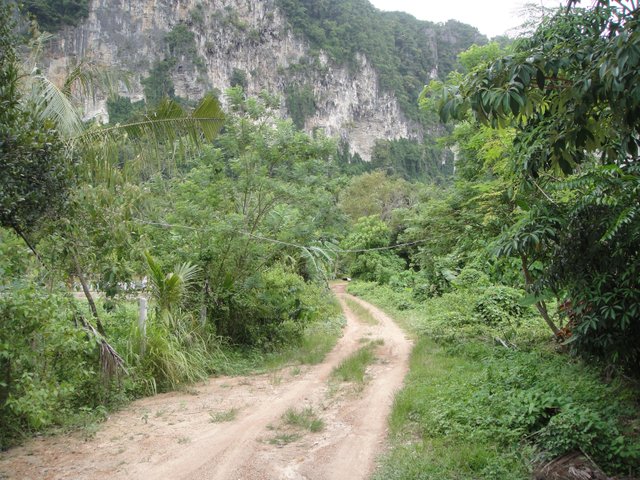 AoNang-house-1-2009.jpg