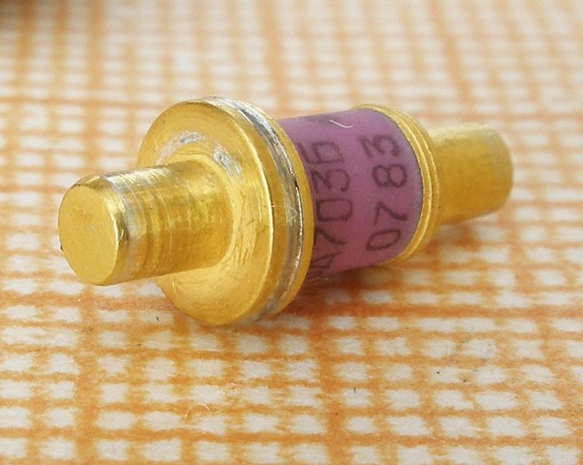 Ganna_diode_3A703B.jpg
