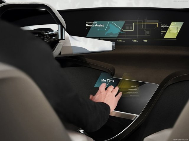 BMW-i_Inside_Future_Concept-2017-1600-07%20%E6%8B%B7%E8%B2%9D.jpg