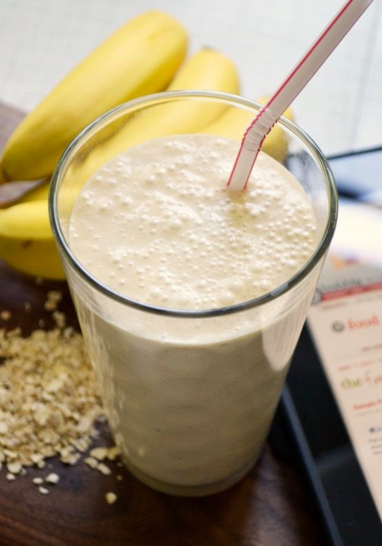 9a51d80089eb6a92d89ecf1735118763--healthy-oatmeal-smoothies-peanut-butter-banana-smoothie-protein.jpg