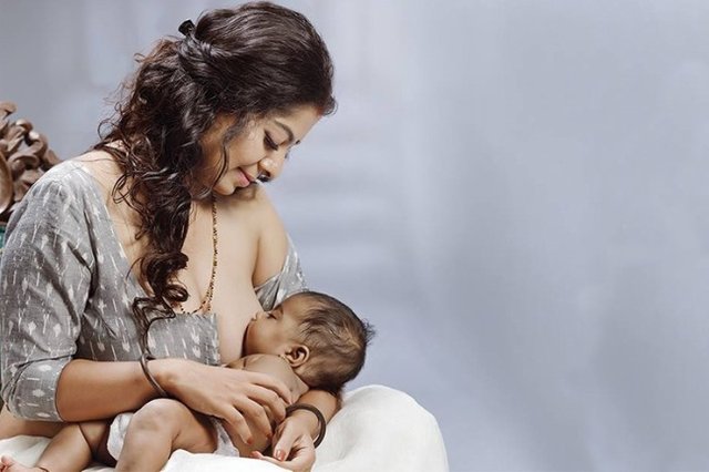 Grihalakshmi_breastfeeding_28_2_MAIN (1).jpg