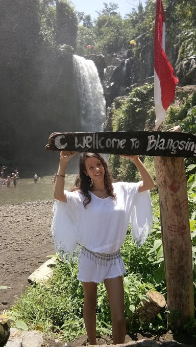 waterfall welcome sign.jpg