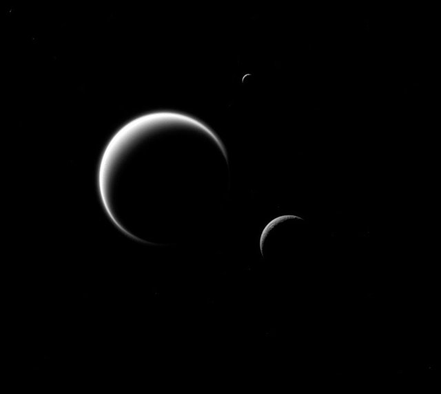 3crescents_pia18322_1041r.jpg