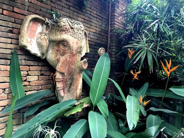 Wat Pha Lat Chiang Mai Thailand 17.jpg