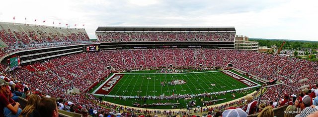 800px-University_of_Alabama_Bryant-Denny_Stadium_Panorama.jpg