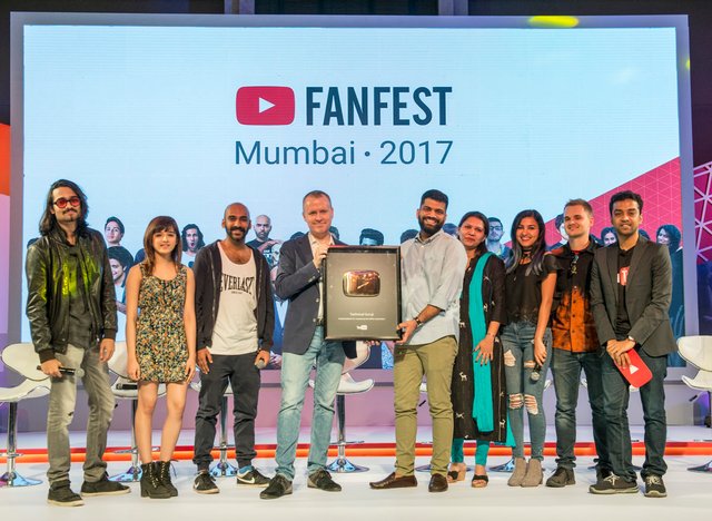 YouTubeFanFest-mybigplunge.jpg