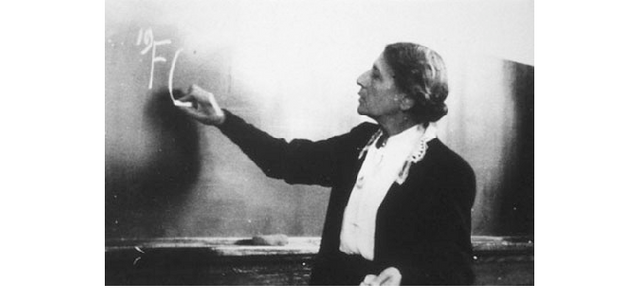 Lise-Meitner-1878-1968-lecturing-in-1949-Credit-Courtesy-of-Theodore-von-Laue.png