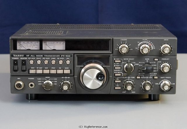 Yaesu_FT102_1.jpg