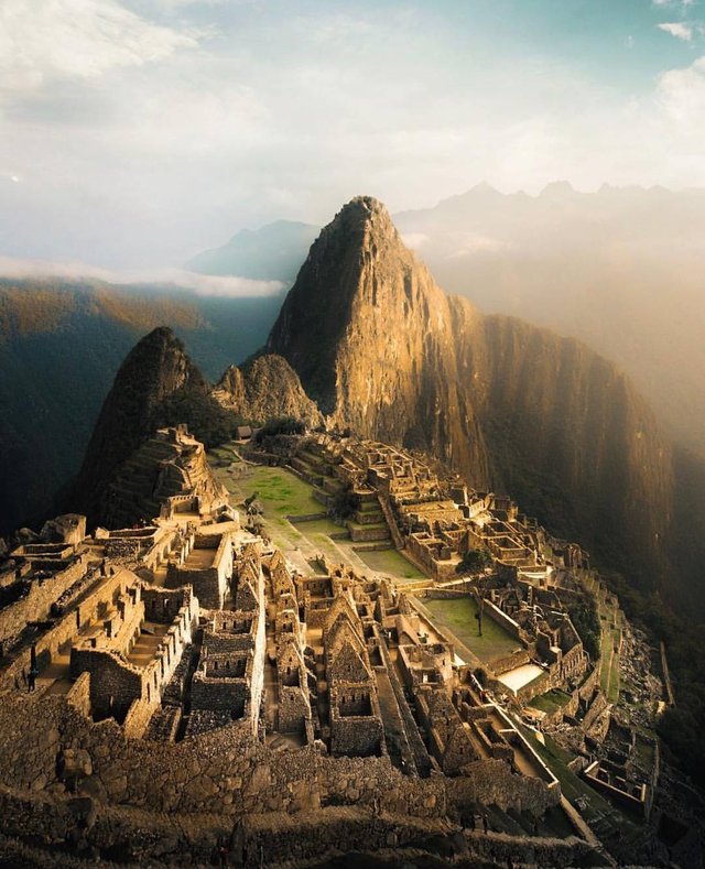 Machu Picchu1 - Peru.jpg