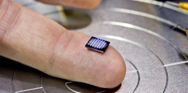 شركة تعلن عن أصغر حاسوب في العالم يستطيع تعدين البيتكوين بسرعة فائقة وثمنه رخيص.jpg