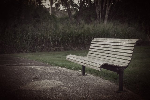 bench.jpg