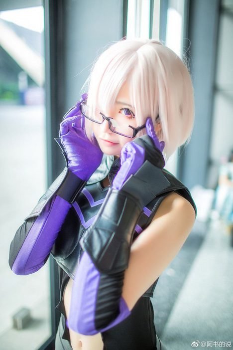 Lovely-Megane-Shielder-Cosplay-6-468x702.jpg