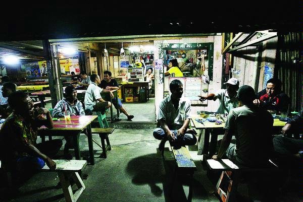 warung-kopi-manggar.jpg