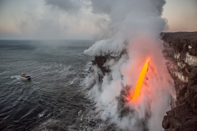 DES-20170216-The-Big-Island-of-Hawaii@Lava-Fire-Hose-049.jpg