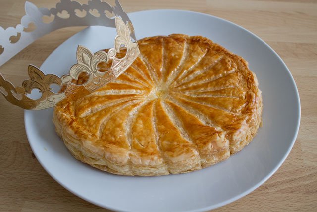 Galette-des-rois-à-la-frangipane1.jpg