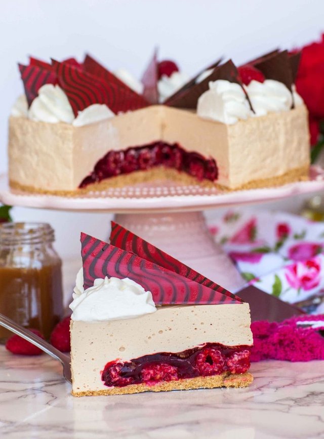 Caramel-Raspberry-Mousse-Cake-2-756x1024.jpg