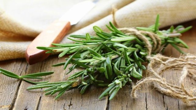 bunch-fresh-rosemary.jpg.653x0_q80_crop-smart_720x405.jpg