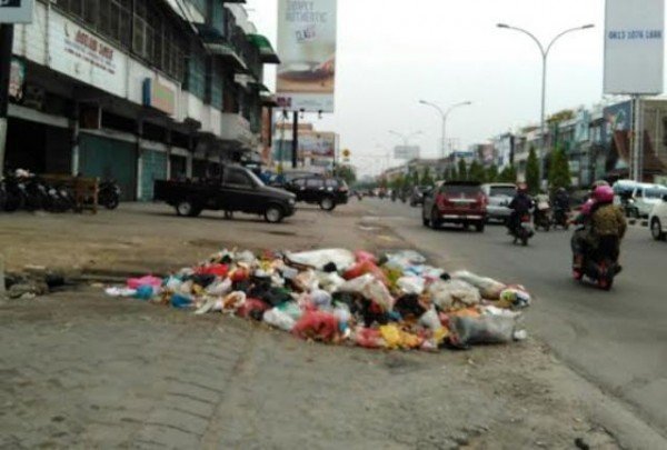 sampah1.jpg