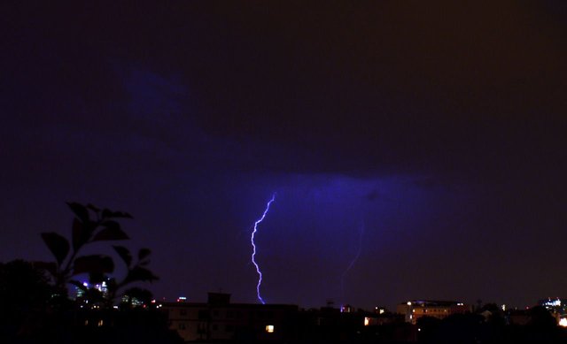 123369087346 - fridays storm over london.jpg