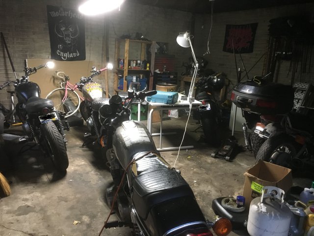 garage-no-plates.JPG