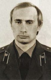 21-52-27-170px-Vladimir_Putin_in_KGB_uniform.jpg