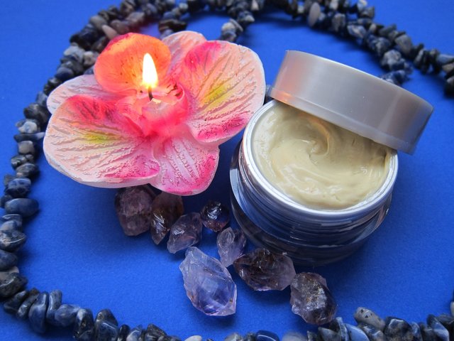skincare-1122666_1920 copy.jpg