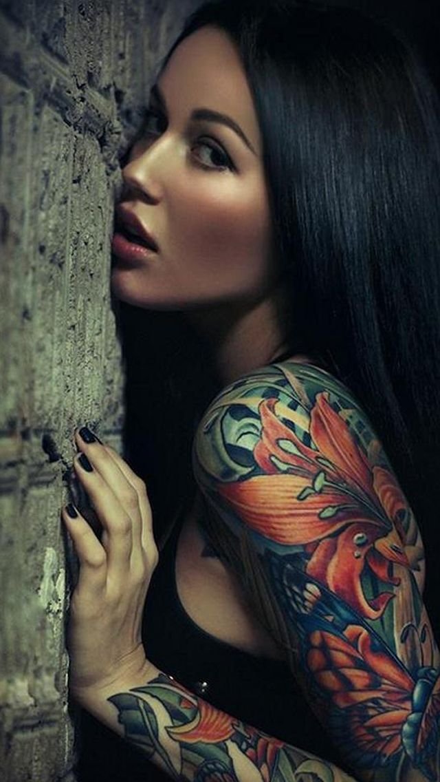 45715640-tattoo-woman-wallpaper.jpg