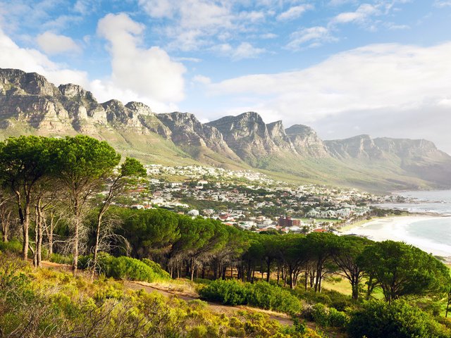 table-mountain-cape-town-GettyImages-185108998.jpg