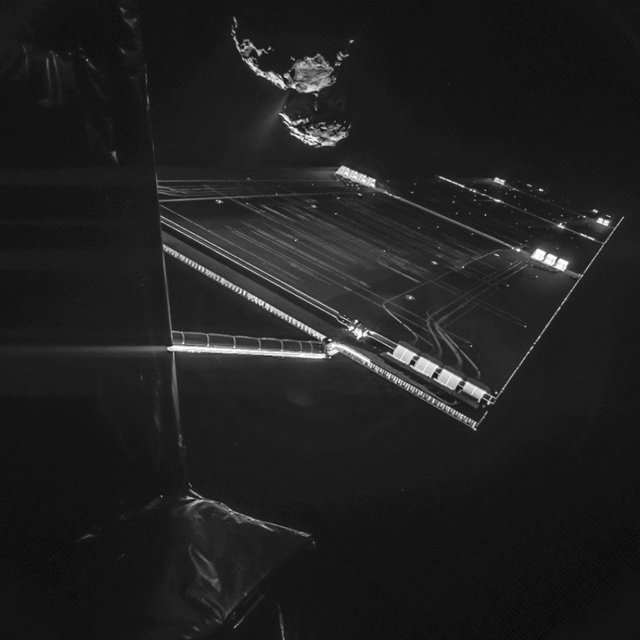 1448795646-205105-1000-144716078710106410-r3l8t8d-950-rosetta-mission-selfie-at-16-km.jpg