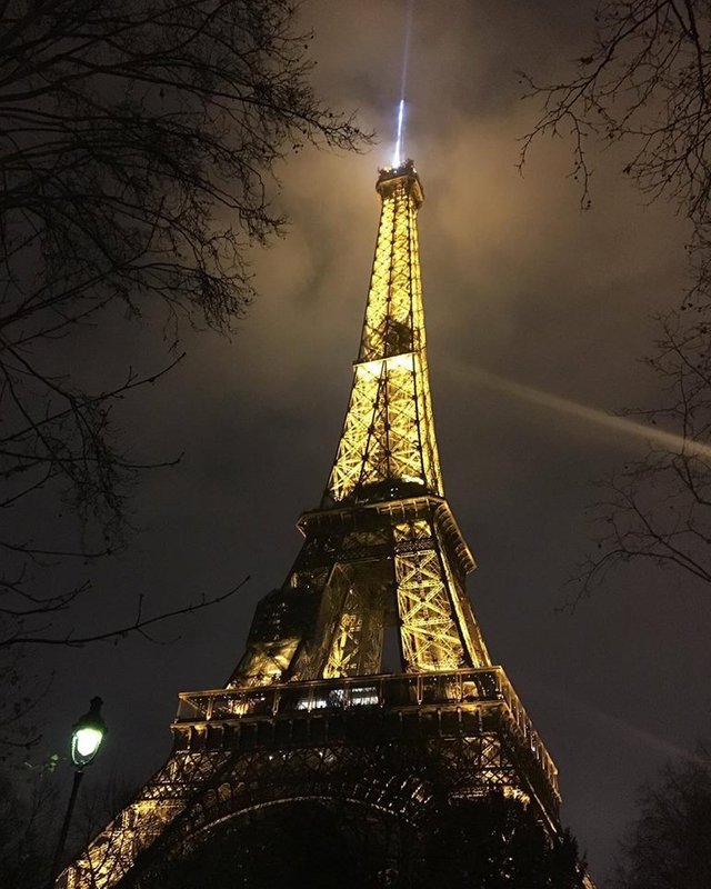 Paris night.jpg