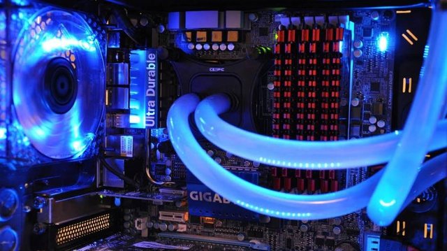 colores-chillones-y-neon-por-que-los-ordenadores-para-gamers-son-tan-horteras.jpg