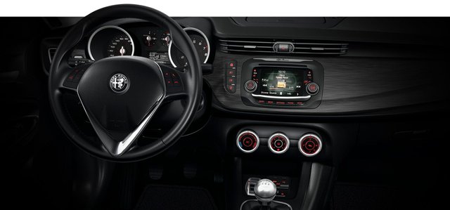 giulietta_base_interiors.jpg